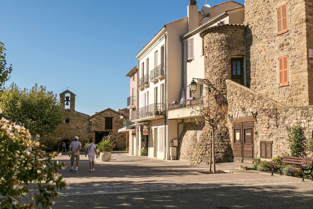 Hotel Le Cay Roquebrune-sur-Argens Exterior foto